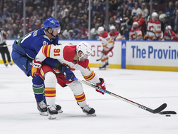 Flames Canucks Hockey