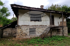 Село Батулци - къща музей на Васил Левски