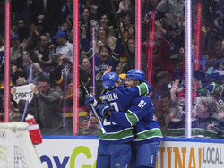 Flames Canucks Hockey