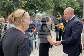 Бургас - поклонение - загинали полицаи