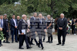 Бургас - поклонение - загинали полицаи