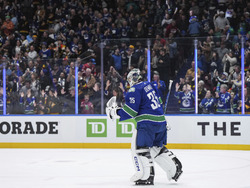 Flames Canucks Hockey