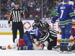 Flames Canucks Hockey