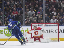 Flames Canucks Hockey