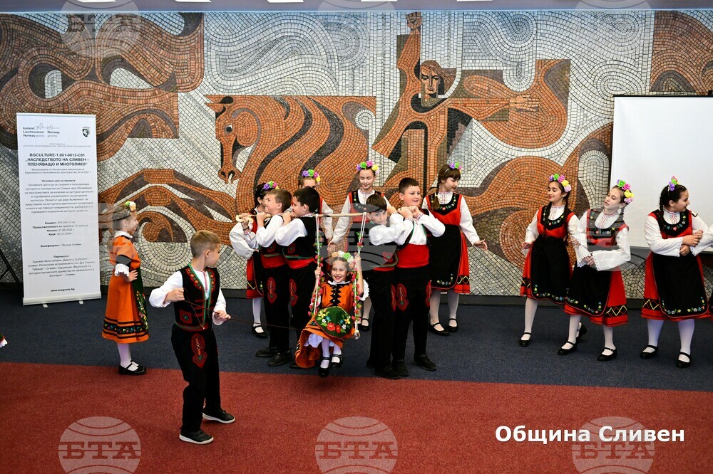 Община Сливен: Ученици от СУ „Пейо Яворов“ се запознаха с обичаите за Лазаровден, Цветница и Великден