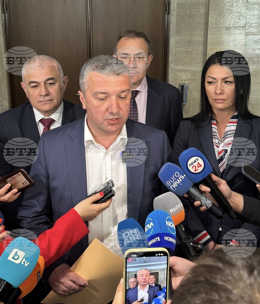 БСП призова партиите: Да отложим излизането на домакинствата на свободния пазар на ток – хората няма да понесат удара