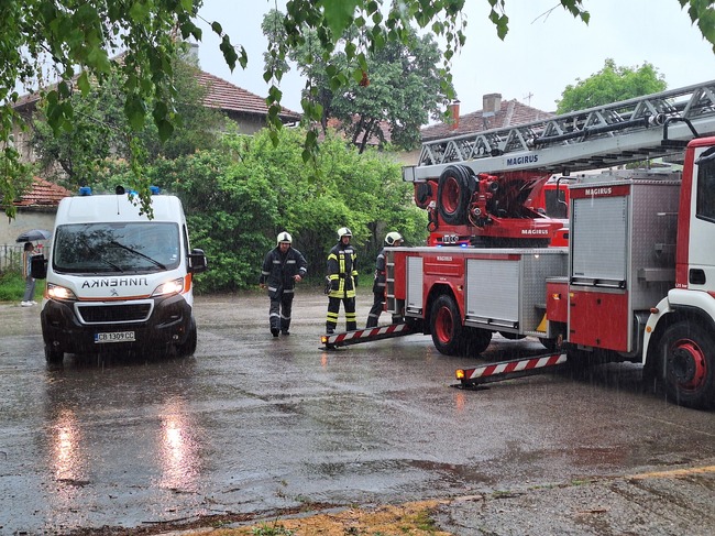 Община Ловеч: Общинският щаб за изпълнение на плана за защита при бедствия проведе семинар и тренировка за действия при земетресение