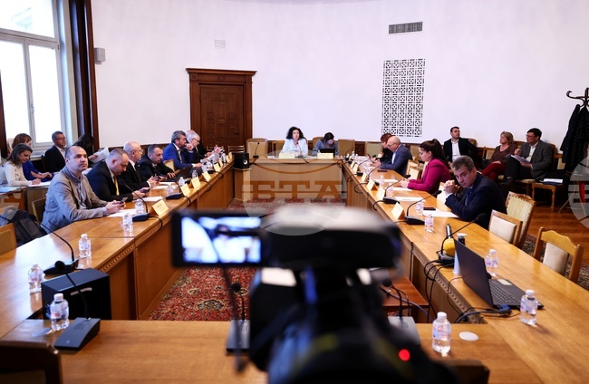 Народно събрание - Комисия по земеделието, храните и горите