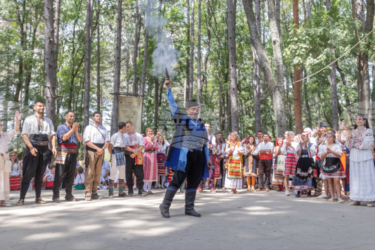 Bulgarе Folk Ensemble to Perform "The Eighth Wonder" in Madrid