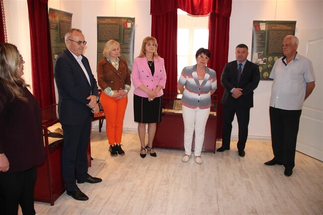 Регионален исторически музей – Разград: Изложба представя разградските законодатели в периода 1879-1991 година