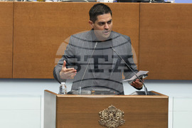 Парламент - заседание - Радостин Василев