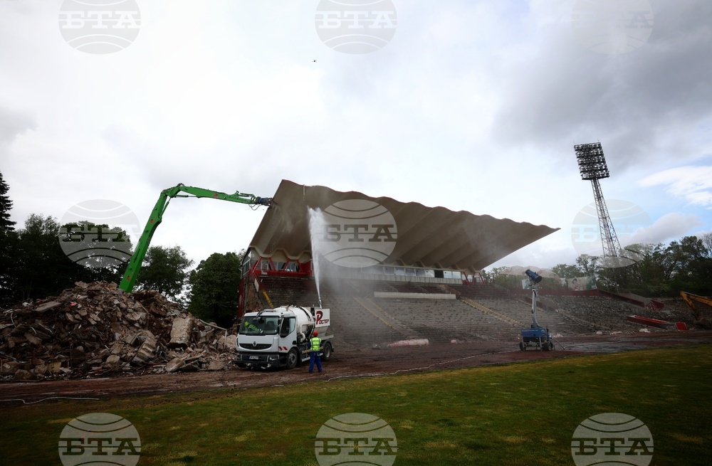 Стадион „Българска армия“ - демонтаж