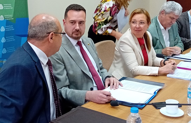 Търговските аташета могат да работят за привличане в България на висококвалифицирани кадри от трети държави, смята заместник-министър