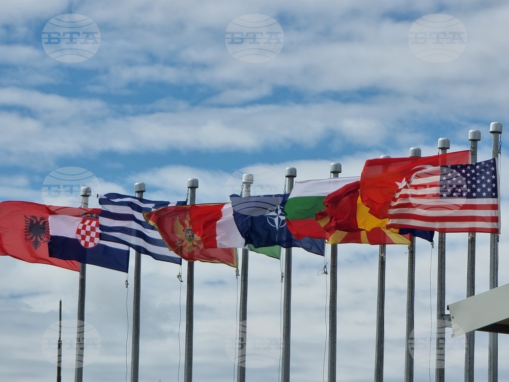 Ново село - учебен полигон - Румен Радев - Серджо Матарела - посещение