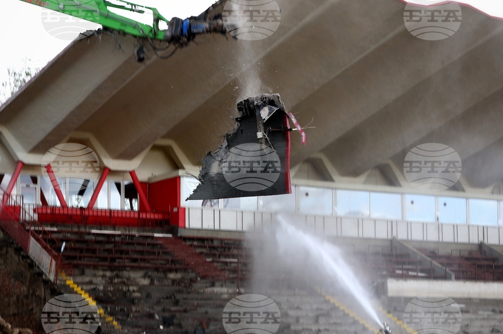 Стадион „Българска армия“ - демонтаж