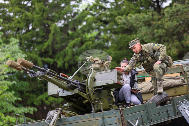 Военни формирования от Сухопътните войски следващата седмица отварят врати за посетители по повод 6 май