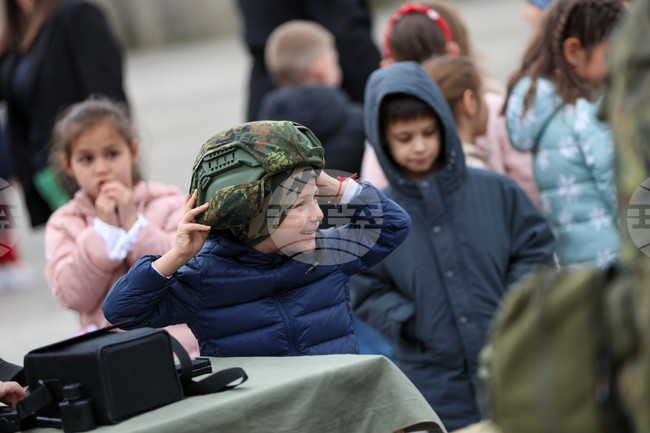 Благоевград - военно формирование 26 400 - ден на отворени врати