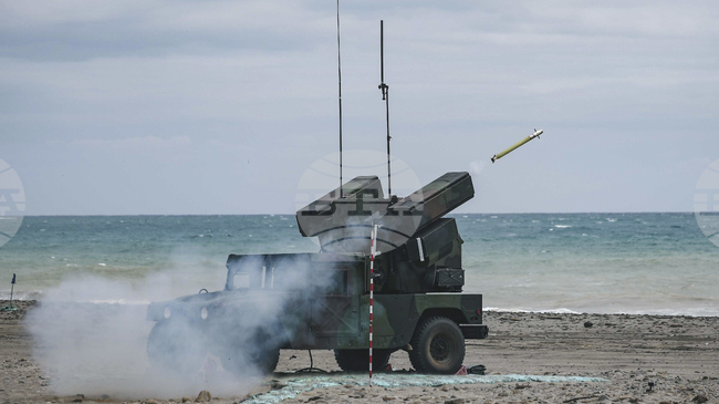 Китай наложи санкции на американски физически лица и отбранителни фирми заради оръжейни продажби на Тайван