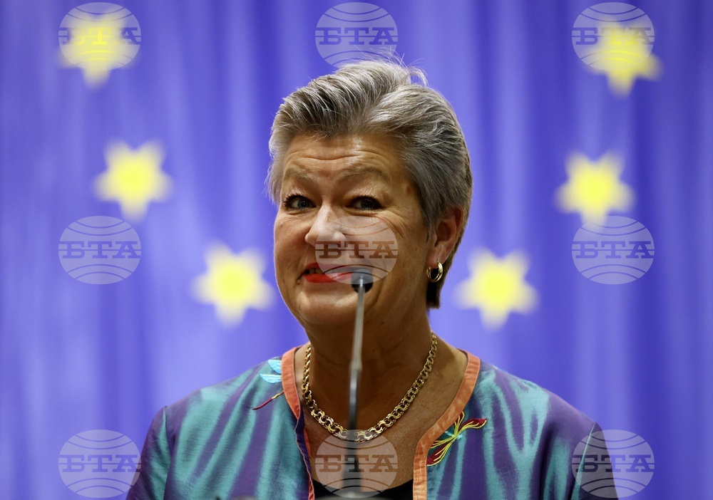 European Commissioner "Optimistic" about Schengen Path for Romania, Bulgaria - RFE/RL