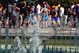 Топло време