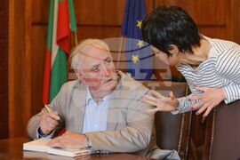 Григор Бануши - роман - представяне