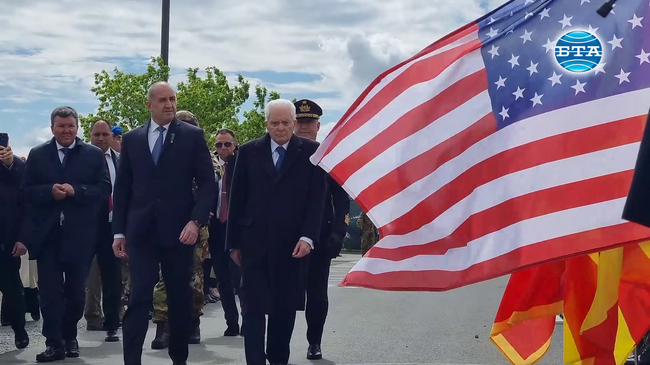 Румен Радев и Серджо Матарела посетиха учебния полигон „Ново село“