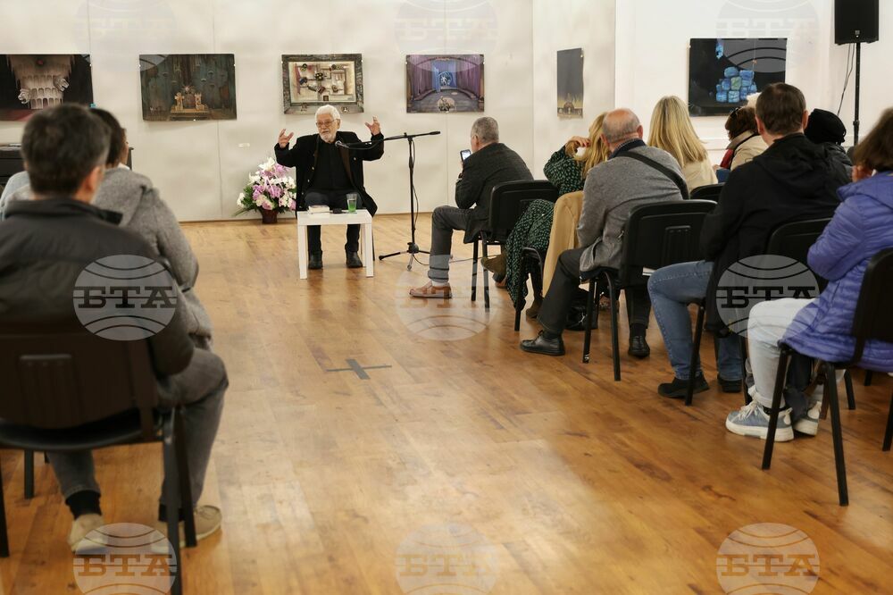 Изложба, посветена на 90-годишнината от рождението на сценографа Тодор Станилов, беше открита в Бургас