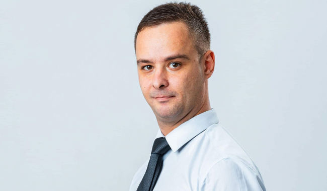 “Възраждане” номинира Касим Садък за евродепутат 