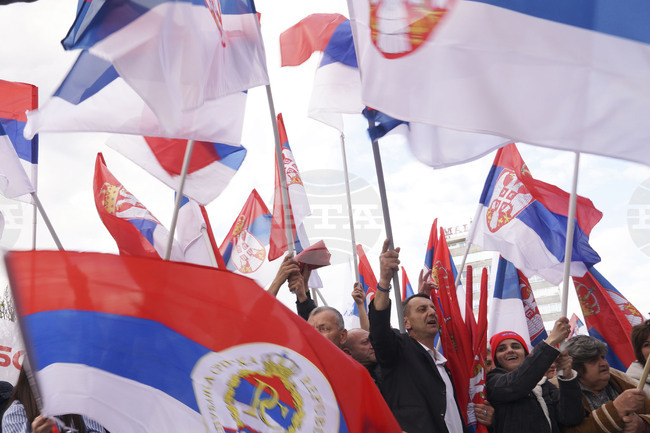 Химнът на Сърбия, знамето и гербът на Неманичите са вече в официална употреба в босненската Република Сръбска