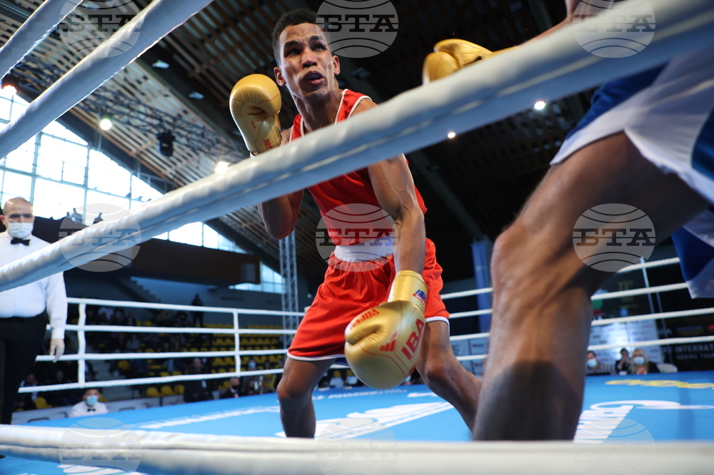 Бокс - финал - Хавиер Диас - Абдумалик Халоков