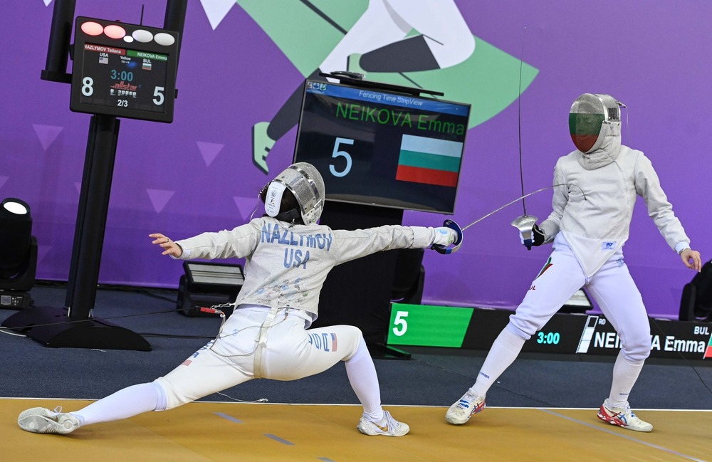 Тодор Стойчев и Емма Нейкова станаха шампиони на сабя за Европейската купа по фехтовка до 23 години в София