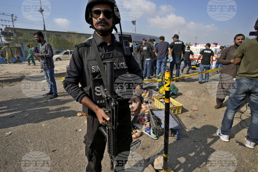 Петима полицаи загинаха при нападение на екстремисти в Северозападен Пакистан