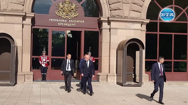 Димитър Главчев: До момента, до който президентът не издаде указ, старите министри си изпълняват задълженията