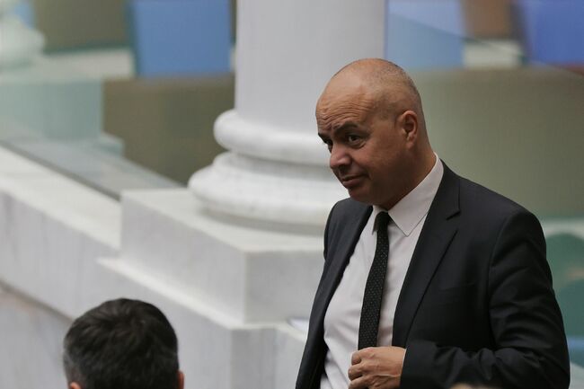 Георги Свиленски да бъде председател на парламентарната група, предлагат от Политическия съвет на коалиция “БСП за България”