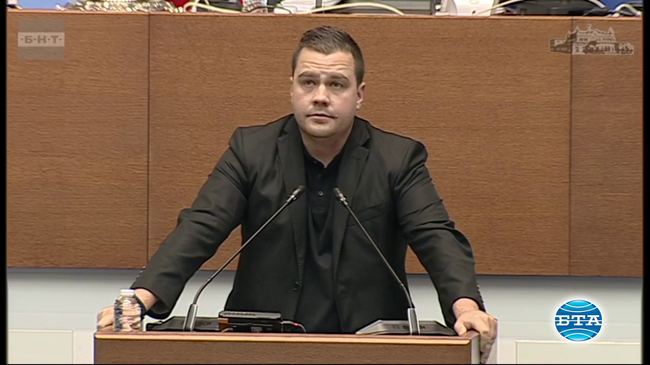 В декларация от ИТН заявиха, че Бойко Рашков се е срещал с „доказани контрабандисти“ като вътрешен министър и определиха това като „политически скандал“