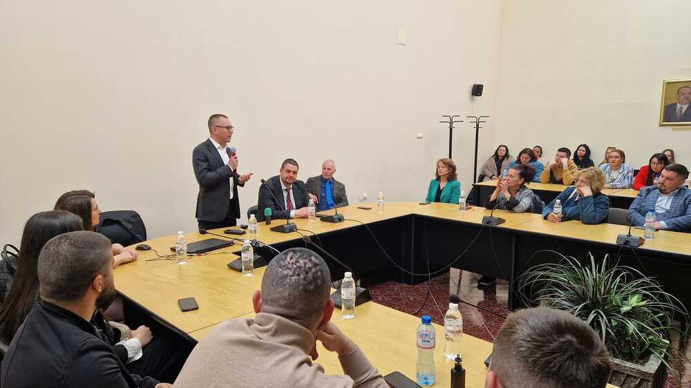 Евродепутатът Джамбазки на среща със студенти в Благоевград: Защитата на българския национален интерес е наша отговорност