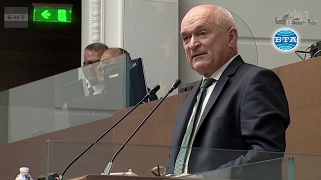 Димитър Главчев: На културния министър и на областния управител на Стара Загора ще бъде възложено да представят конкретни концепции за бъдещето на паметника на Бузлуджа