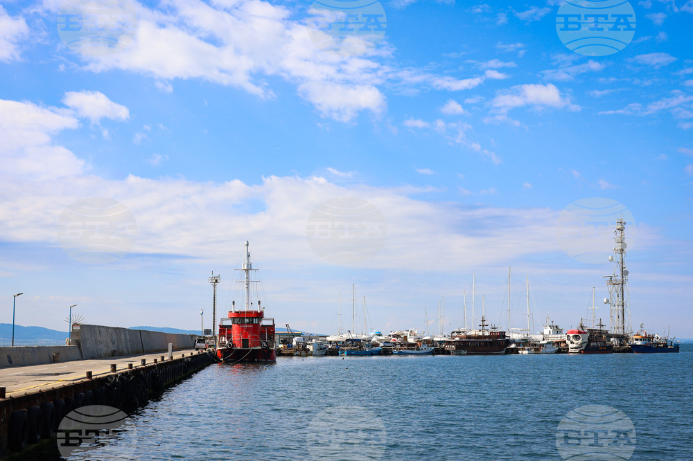 Поморие - пристанище - лодки