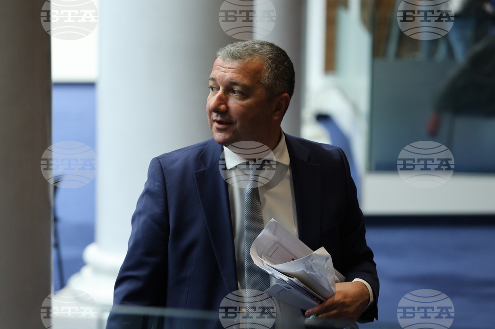 Парламент - извънредно заседание