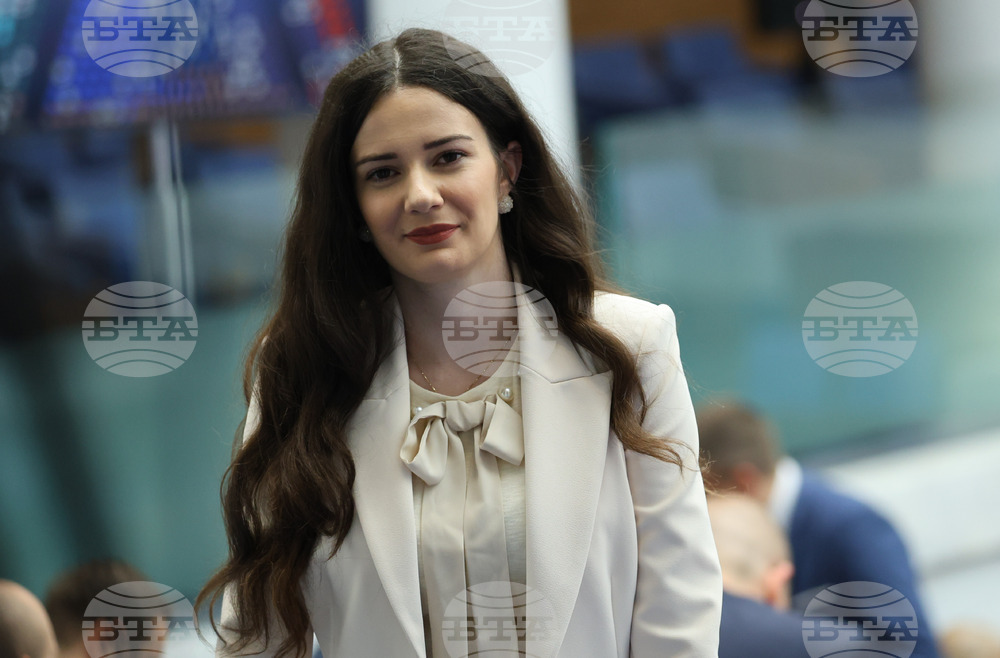 Парламент - извънредно заседание