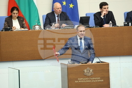 Парламент - извънредно заседание