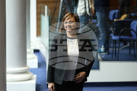 Парламент - извънредно заседание