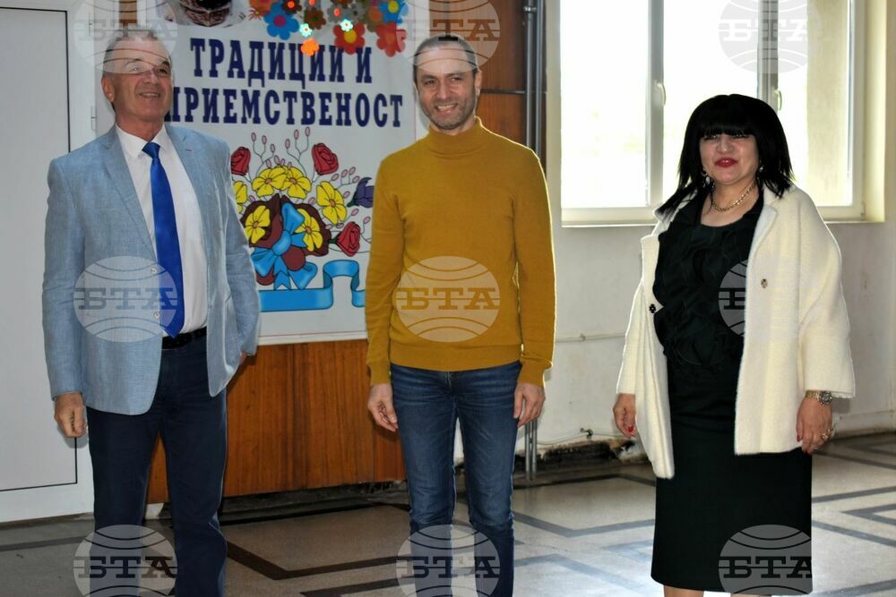 Община Асеновград: Физкултурният салон на СУ „Св. княз Борис I“ в Асеновград е напълно обновен