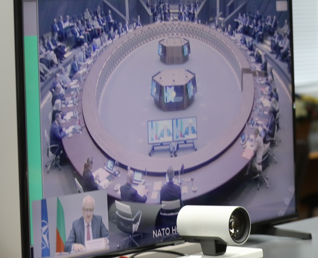 Министерство на отбраната: Министрите на отбраната на страните-членки на НАТО потвърдиха ангажимента си за укрепване на отбраната на Украйна
