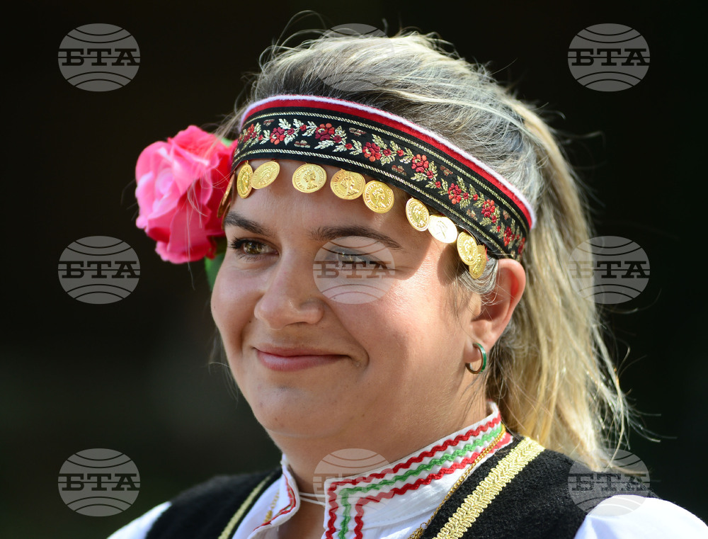 Село Побит камък - народен събор
