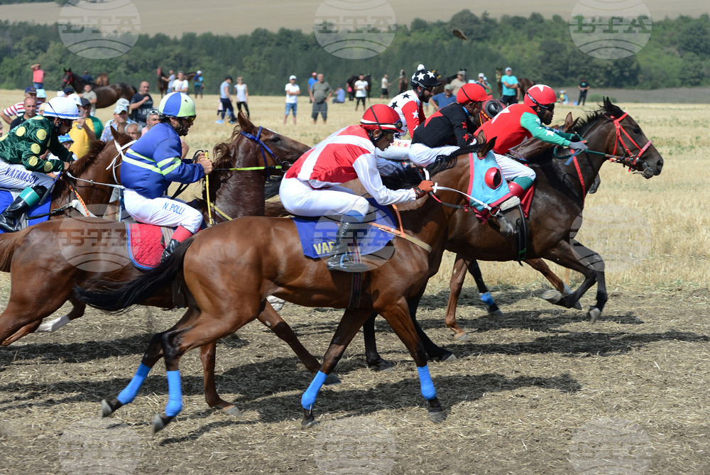 Село Самуил - конни надбягвания - кушии
