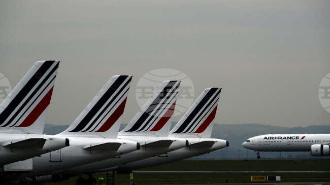 Френската полиция откри отломките на пътнически самолет, разбил се през 1968 г. близо до Ница