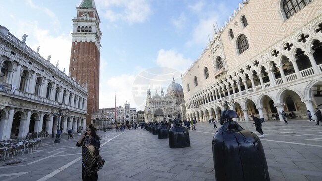 Германският павилион на Венецианското биенале ще следва плана на художничката Хенрике Науман, която почина внезапно