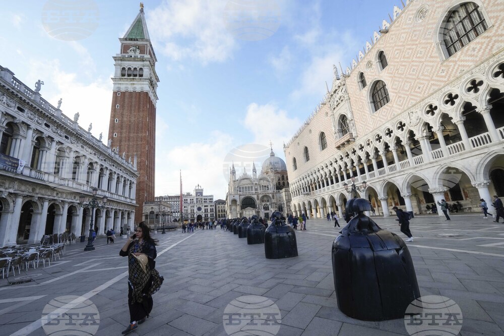 Германският павилион на Венецианското биенале ще следва плана на художничката Хенрике Науман, която почина внезапно