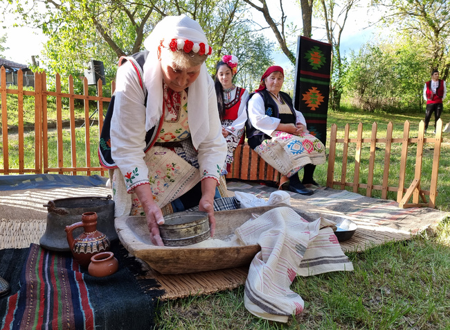  Село Симеоново - „За хляба наш“ - празник